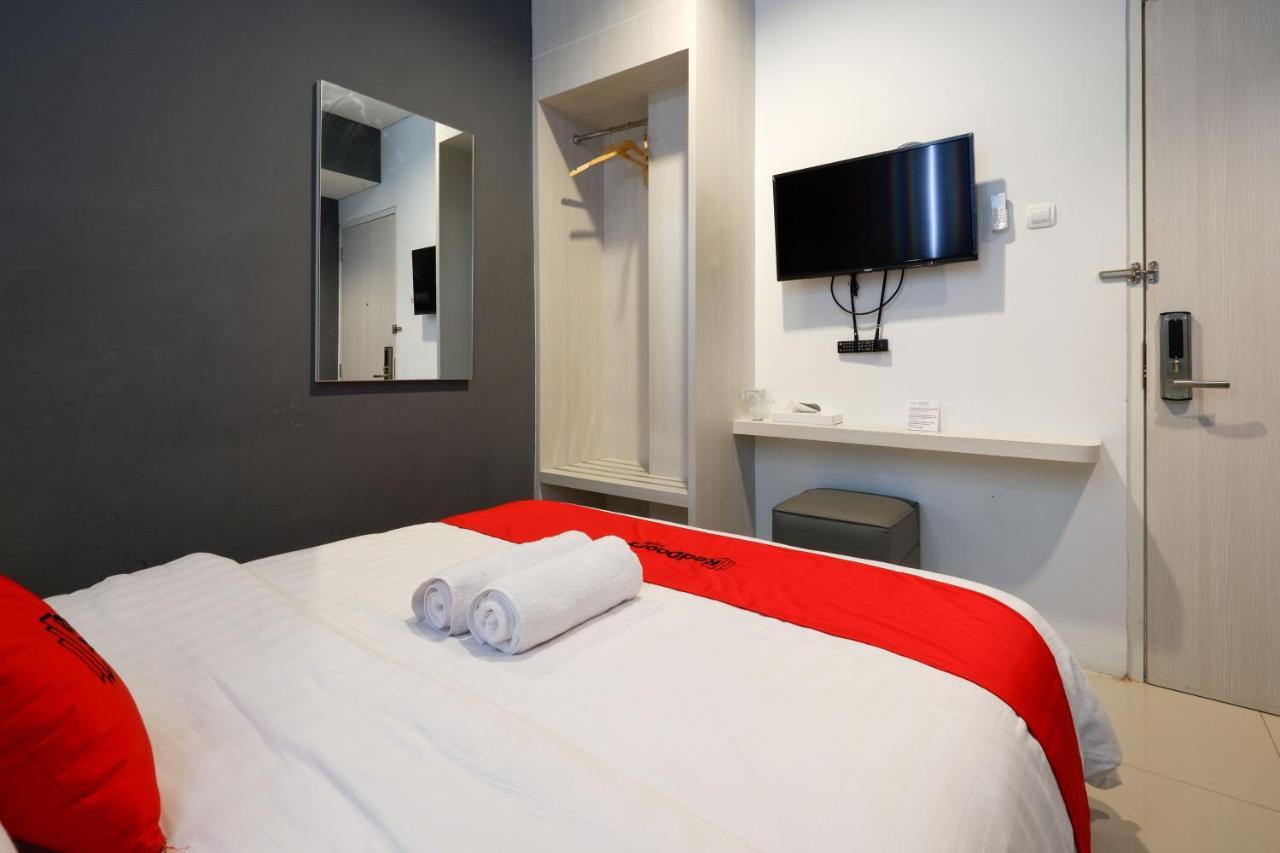 Reddoorz Plus Near Ciputra Mall Simpang Lima Semarang Eksteriør bilde