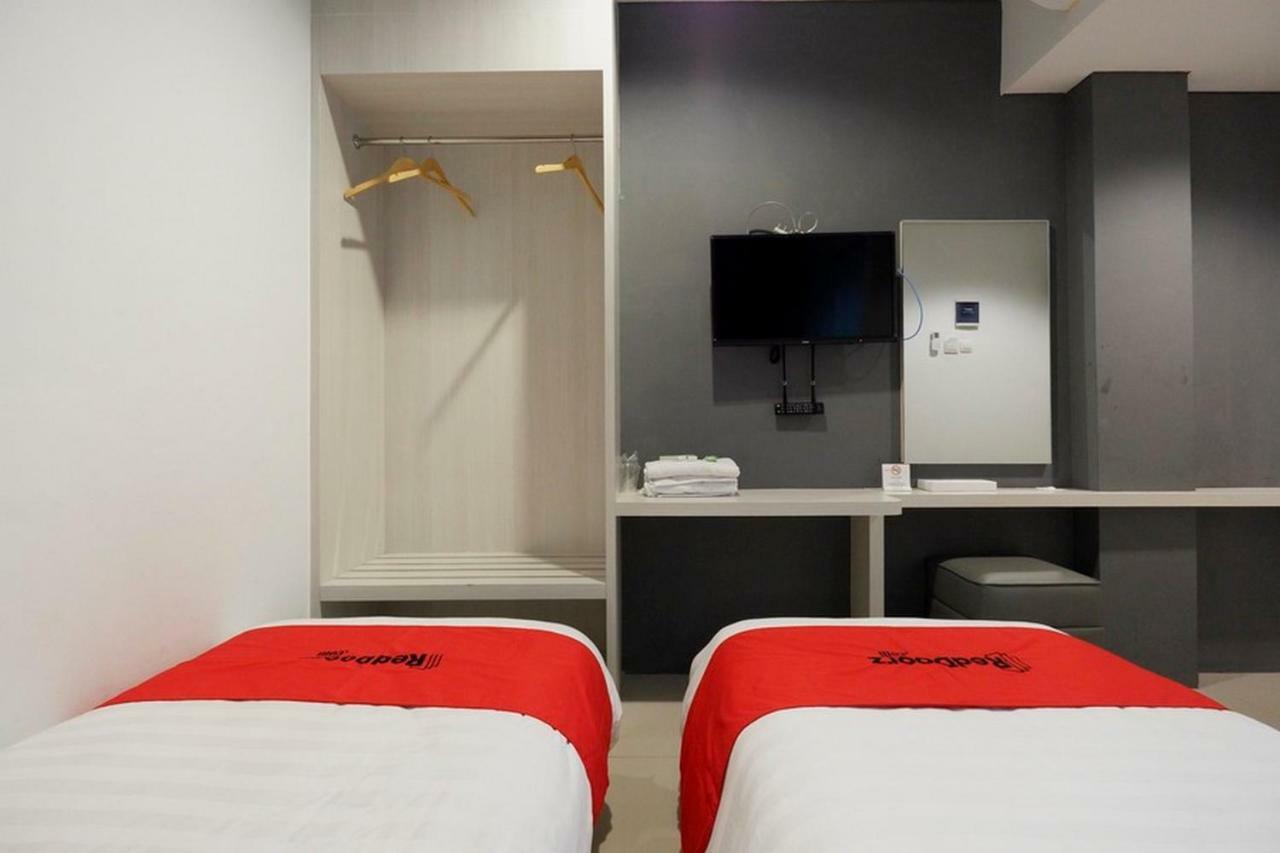 Reddoorz Plus Near Ciputra Mall Simpang Lima Semarang Eksteriør bilde