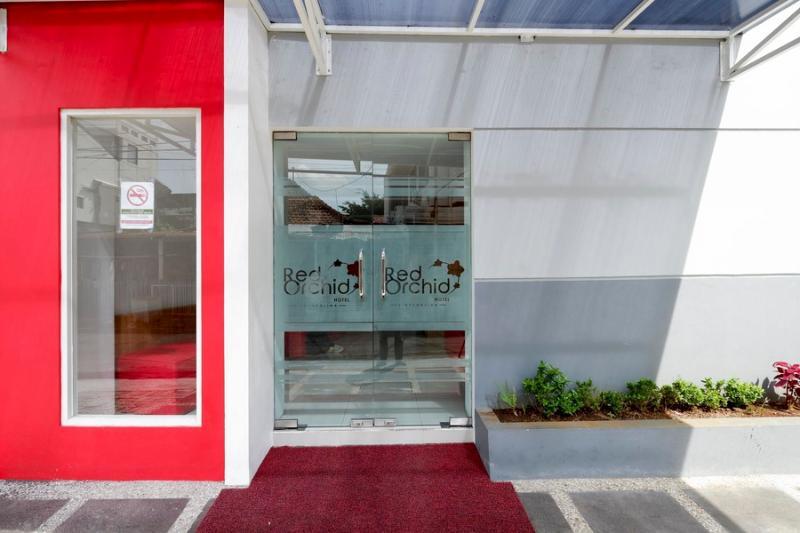 Reddoorz Plus Near Ciputra Mall Simpang Lima Semarang Eksteriør bilde