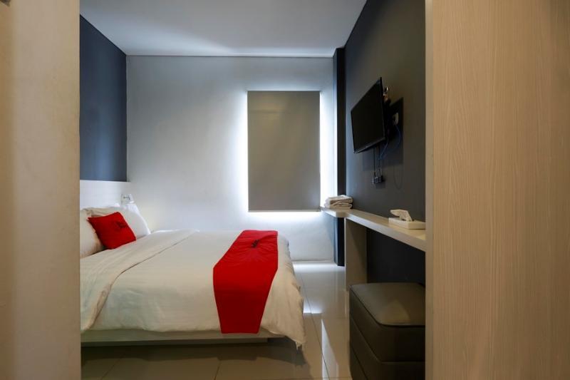 Reddoorz Plus Near Ciputra Mall Simpang Lima Semarang Eksteriør bilde